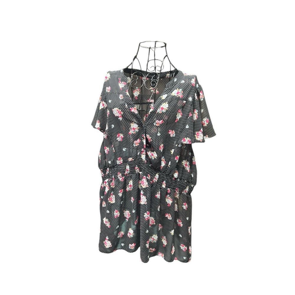 Torrid Swiss Dot‎ Light Weight Top Size 3 Black Floral Short Sleeve Sexy Top